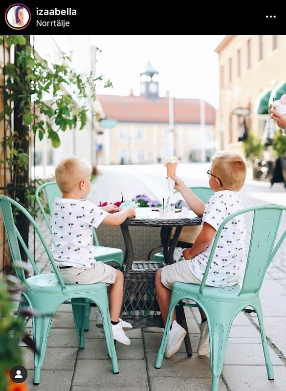 Loren Jins Gelato & Waffle House
