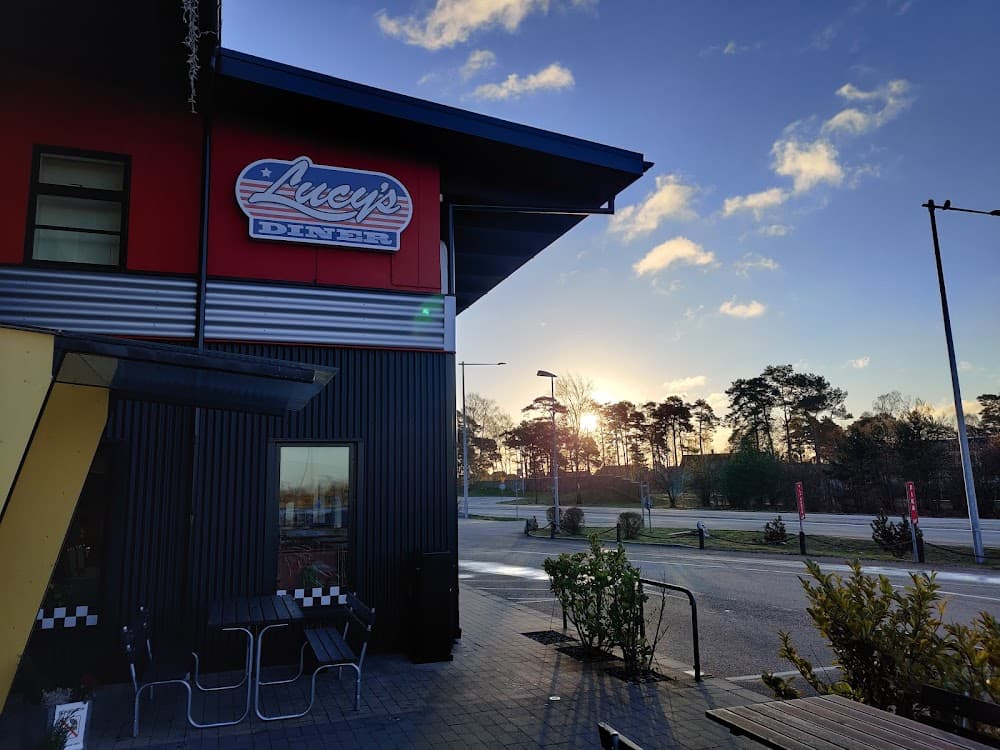 Lucy’s Diner