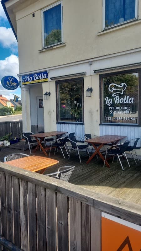 LA BOLLA RESTAURANG & PIZZERIA