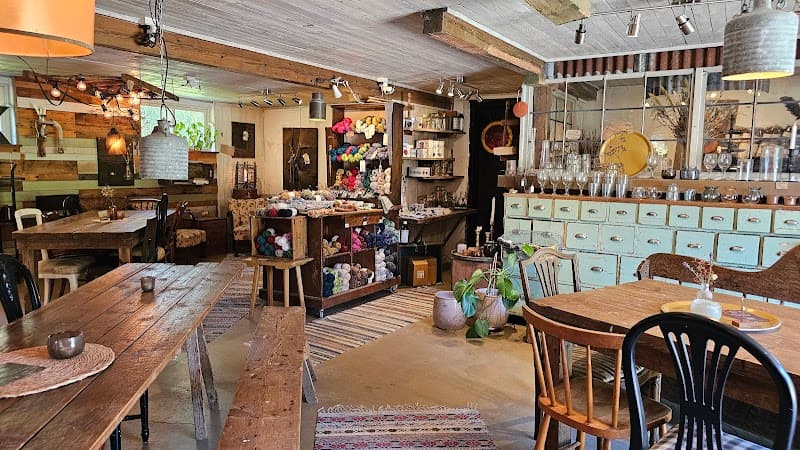 Hemma på Källebacka