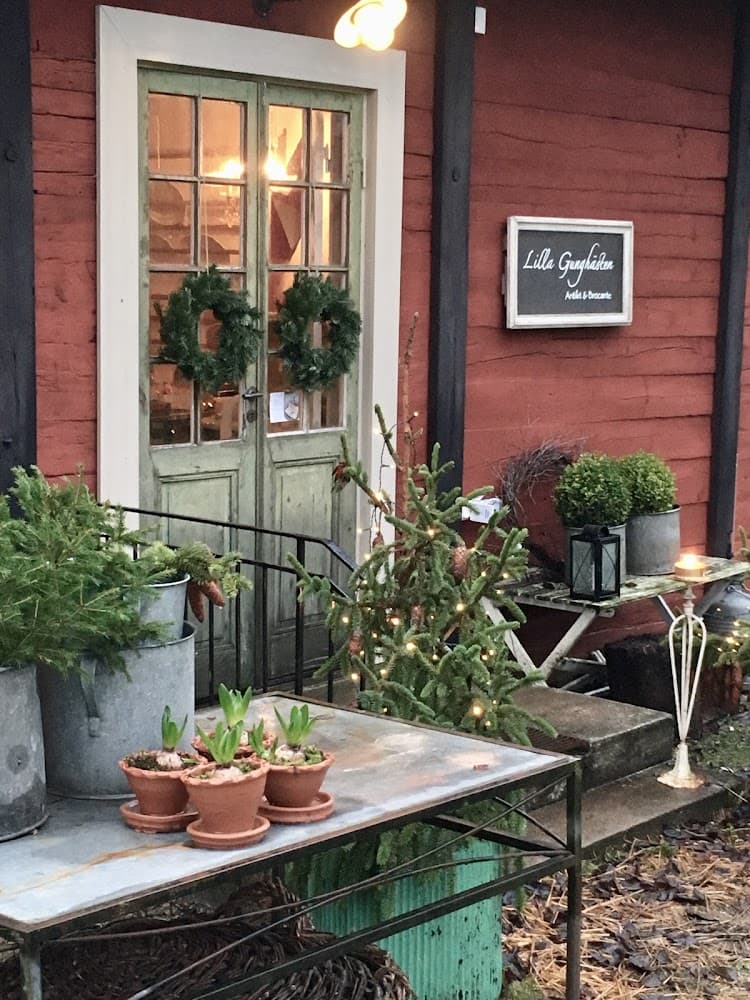 Lilla Gunghästen Antikt