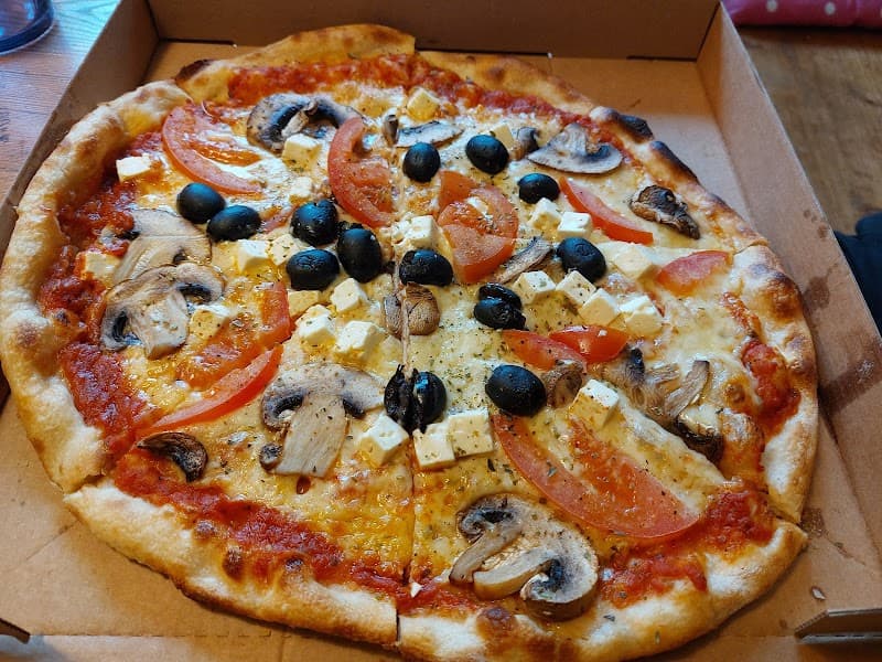 pizzahouse falafel house