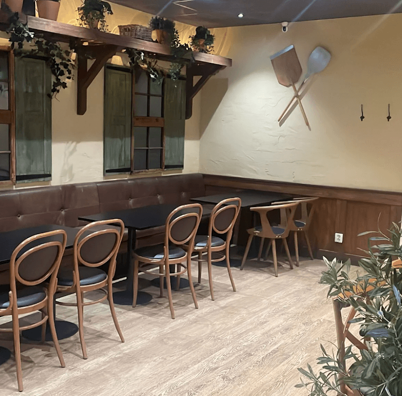 Pizzeria Mirella - Vällingby Centrum